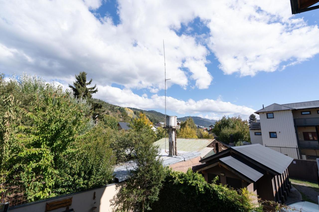 Moderno Departamento Centrico En San Martin De Los Andes - Habitatsma Eksteriør billede