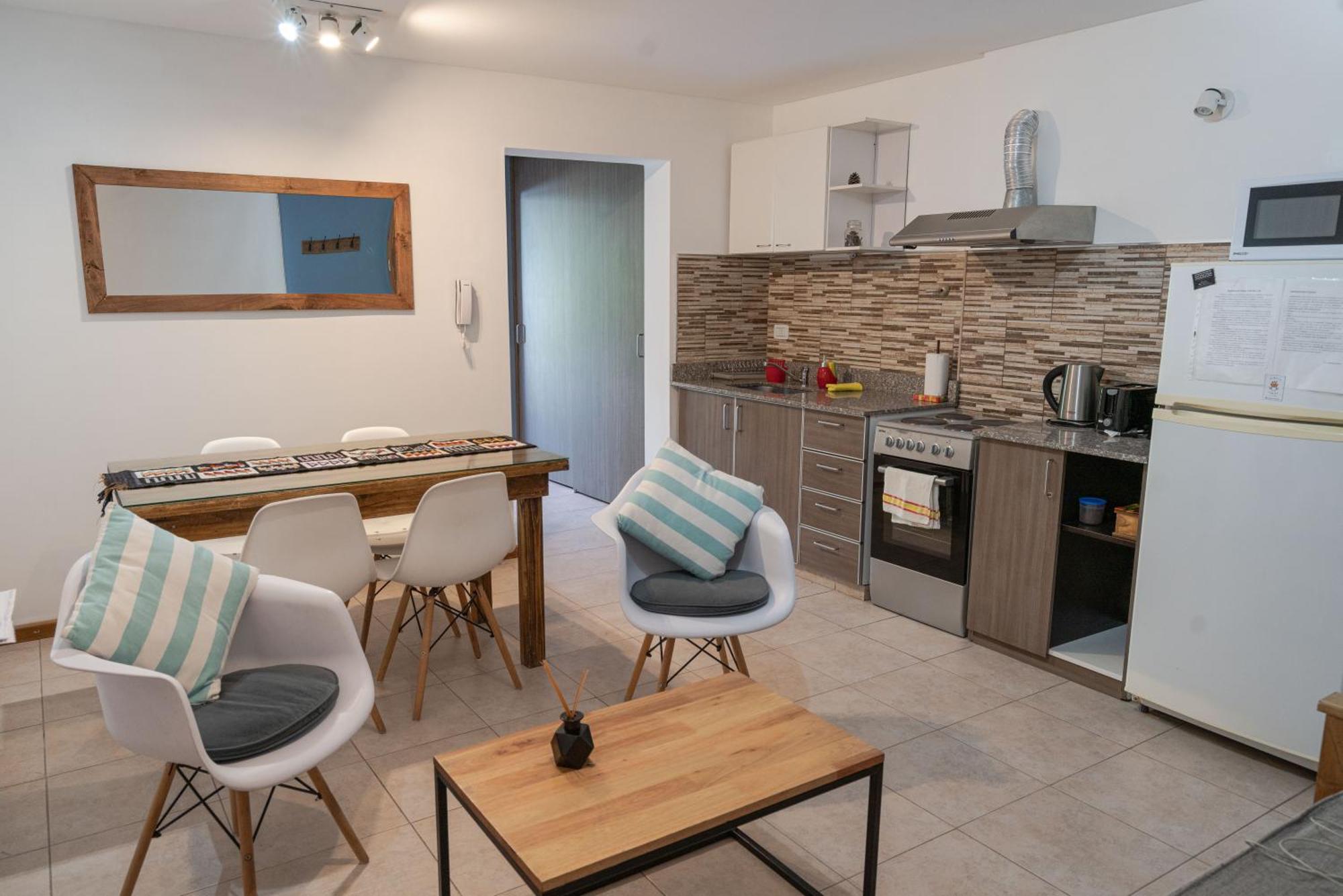 Moderno Departamento Centrico En San Martin De Los Andes - Habitatsma Eksteriør billede