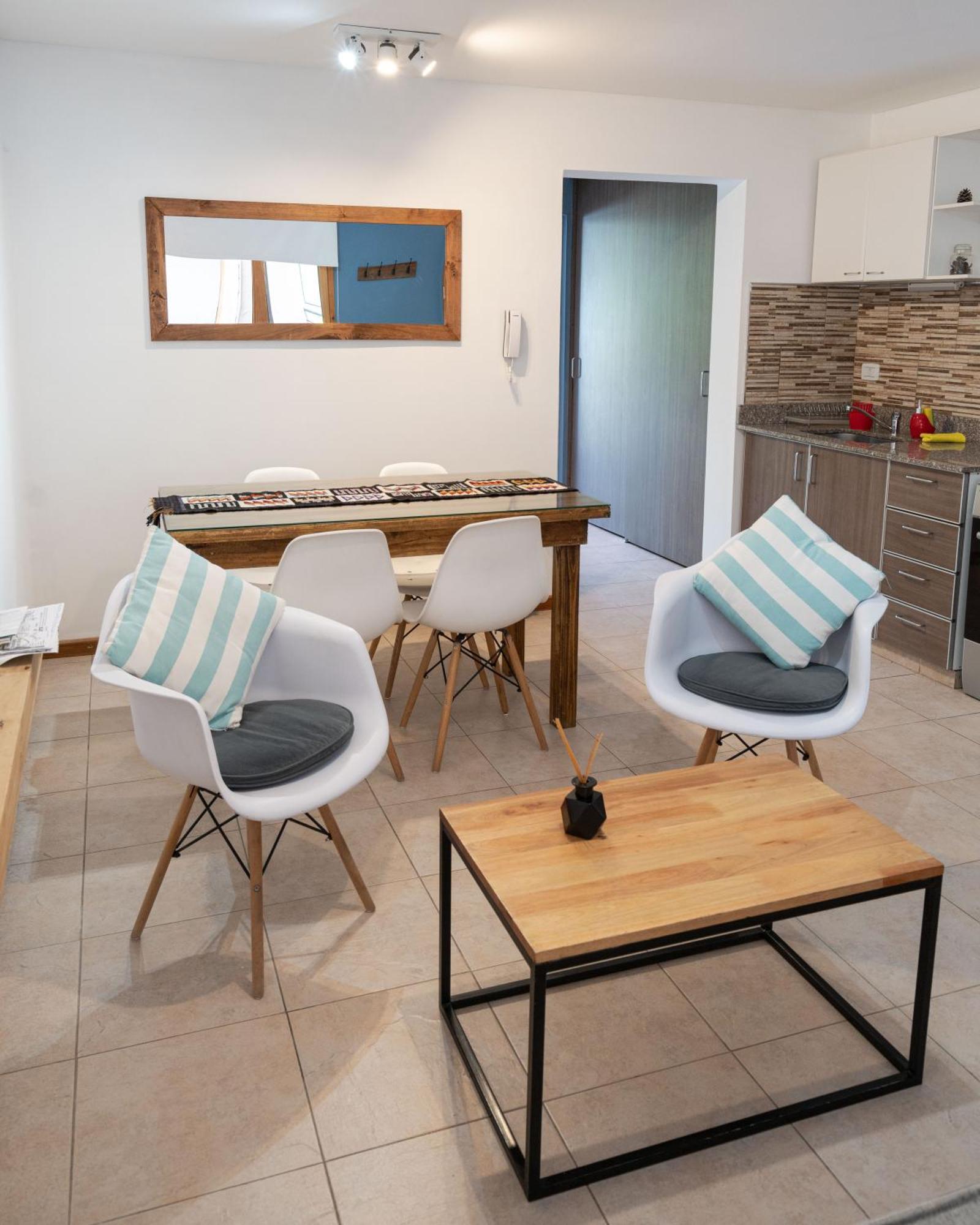 Moderno Departamento Centrico En San Martin De Los Andes - Habitatsma Eksteriør billede