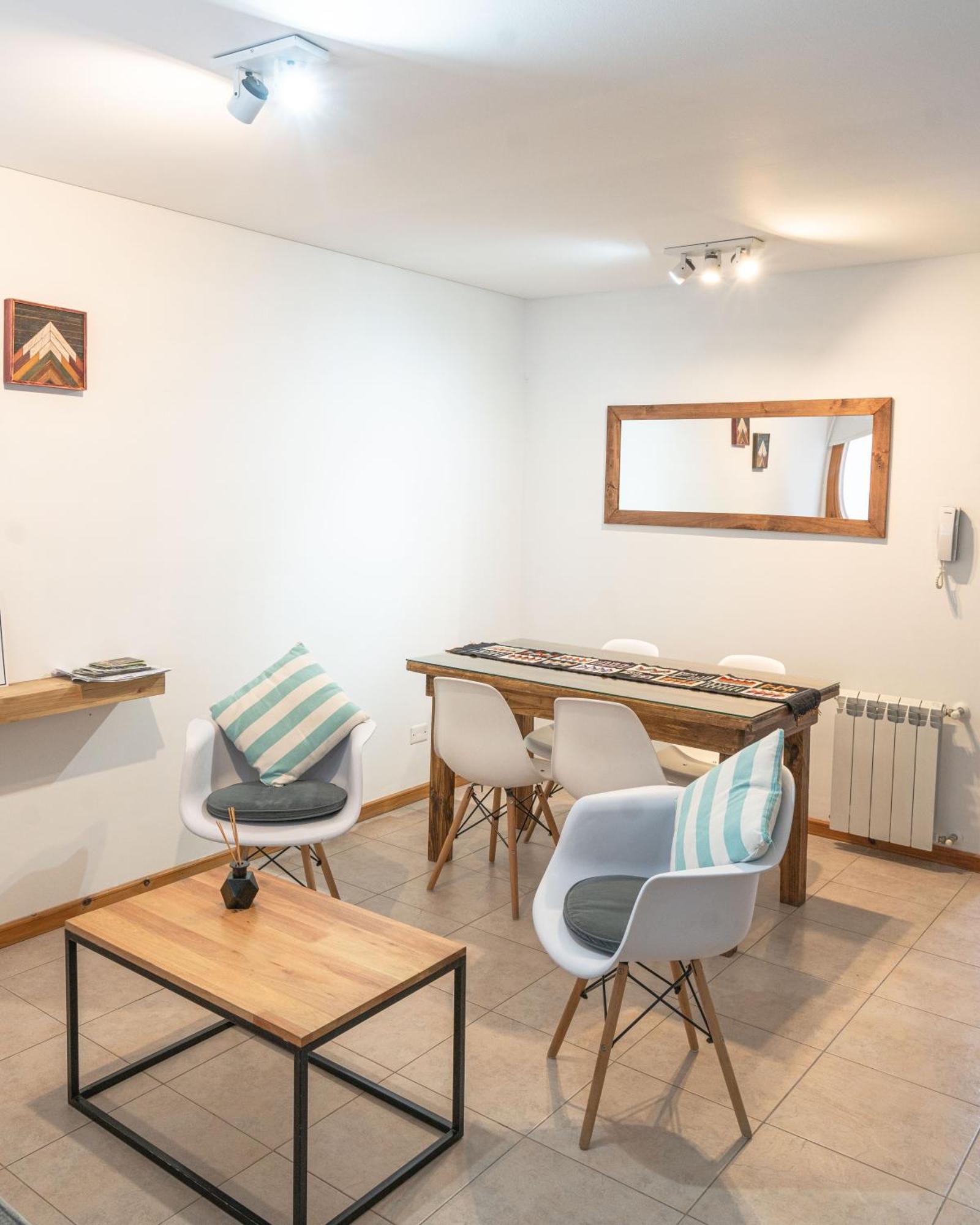 Moderno Departamento Centrico En San Martin De Los Andes - Habitatsma Eksteriør billede
